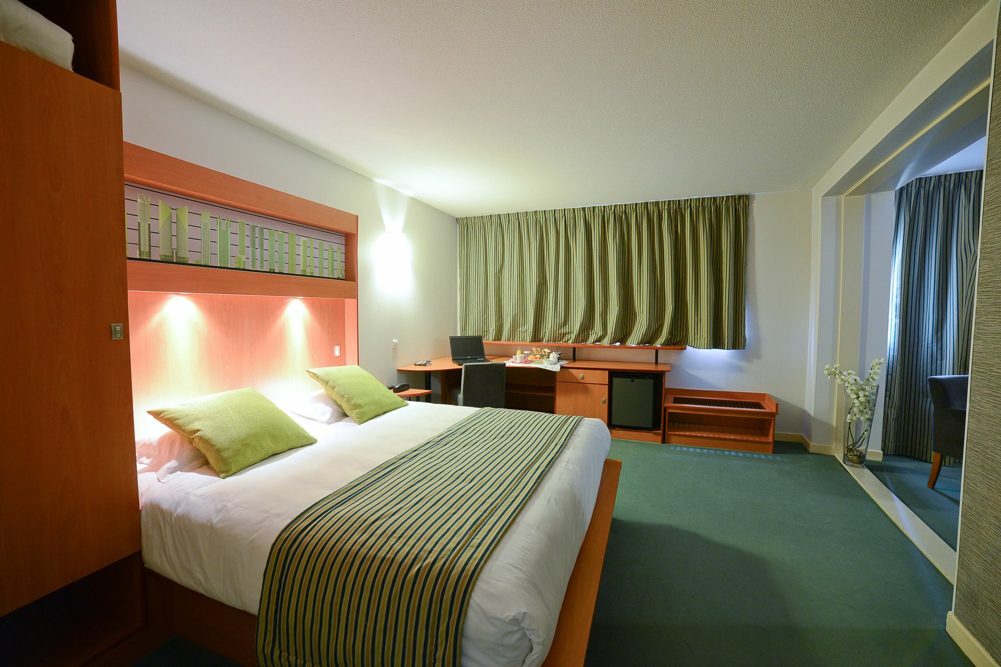 Hotel Archamps Porte Sud De Geneve Exterior foto