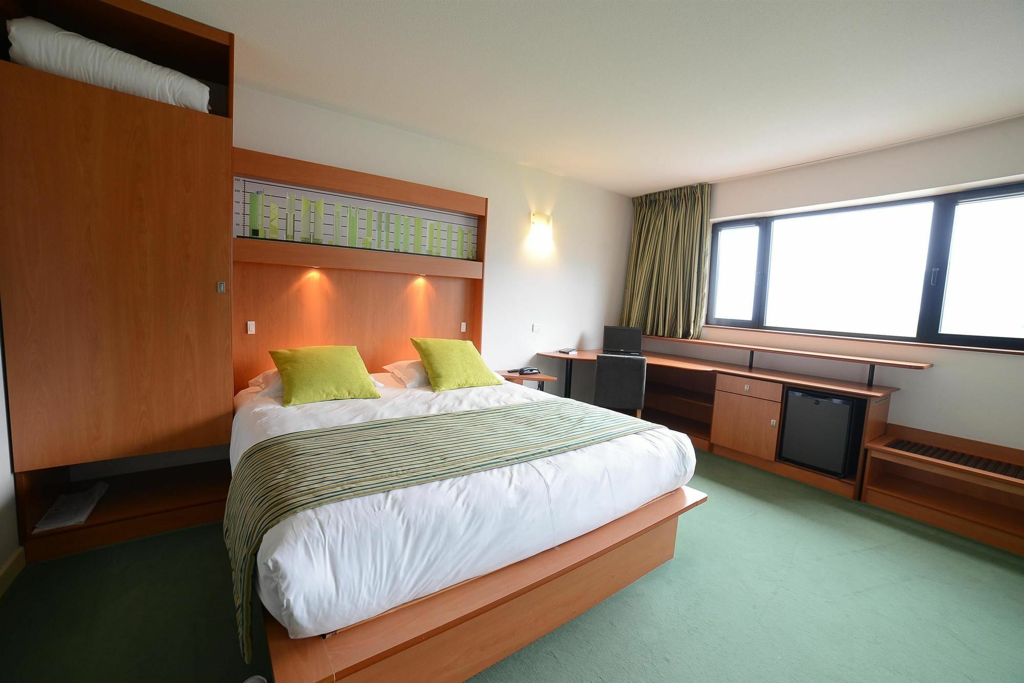 Hotel Archamps Porte Sud De Geneve Exterior foto